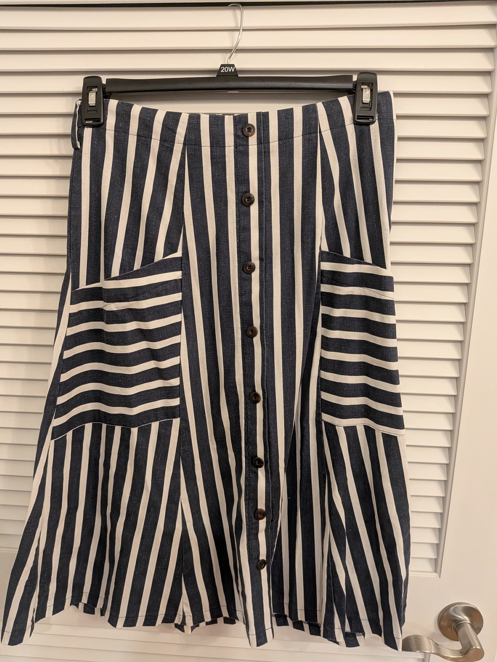 Metrowear Striped Button-Front A-Line Skirt in Navy and White New No Tag Size M
